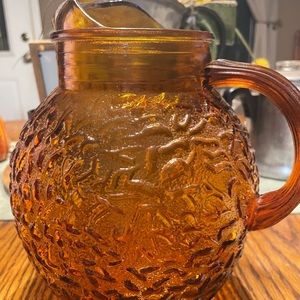 Anchor Hocking Textured Glass Pitcher in Amber